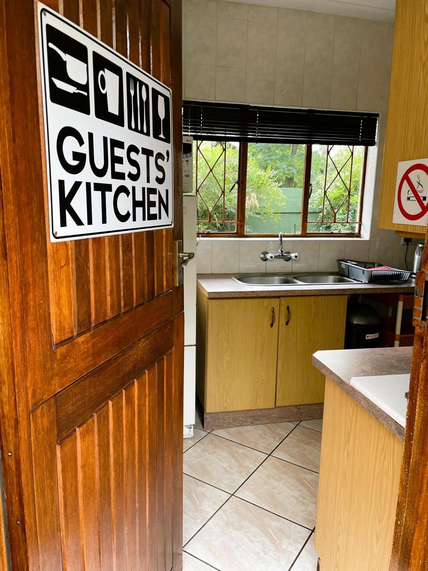 Celtis Lane Guest House Boksburg Eksteriør bilde